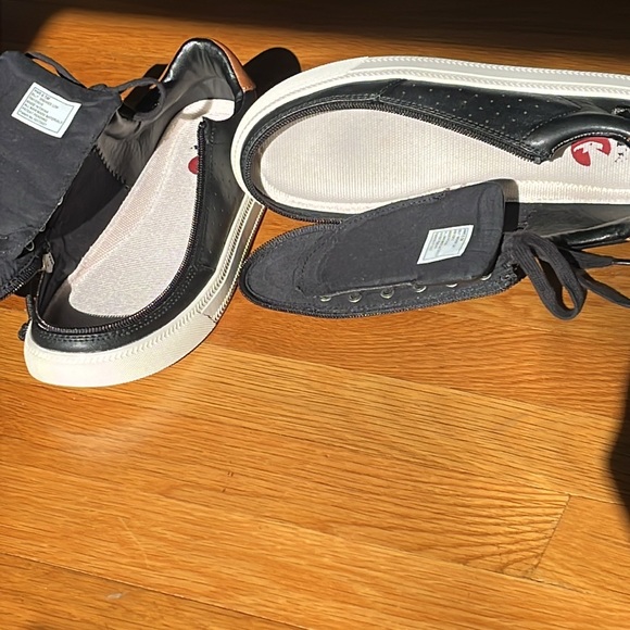 Billy Low Sneaker Wrap Around Zipper Black with White Sole Women's Size 6.5 - Picture 6 of 8